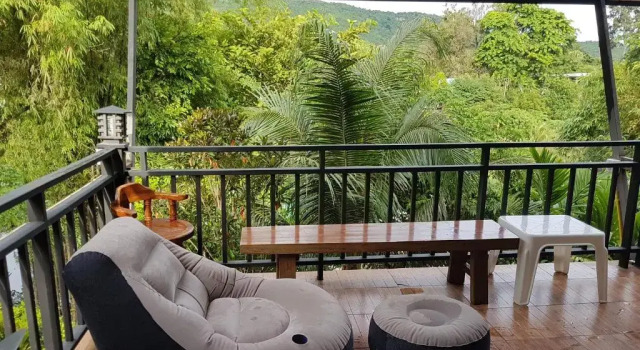 Бунгало Kaengkrachan River Hut