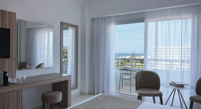 Номер Superior с частичным видом на море Atlantica Sea Breeze, Adults Only