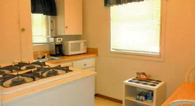 Cabins4Less - Cabin #11 Sleeps 2 to 4, Réserver Hôtel Big Bear Lake 