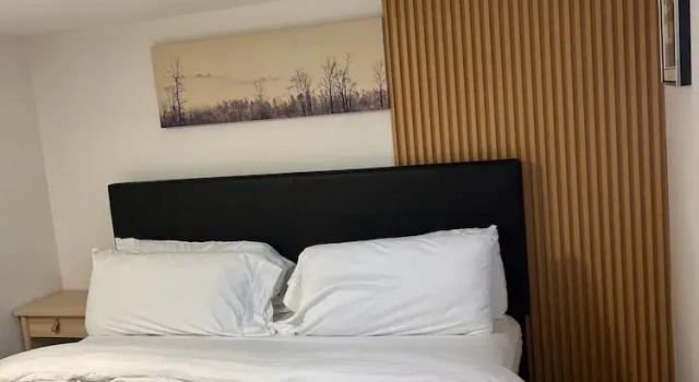 Номер Deluxe Cheerful and Modern