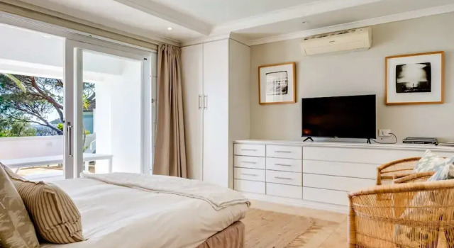 2-br Camps Bay Apartment With Pool Atlantic Tide, Забронировать Апартаменты/квартира Апартаменты Cape Peninsula, Апартаменты/квартира