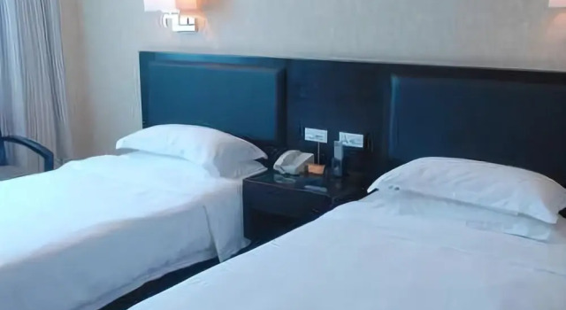 Gaoan Holiday Hotel, Rezerwuj Hotel Yichun Jiangxi