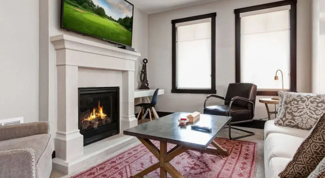 3780 Blackstone Drive Townhouse by RedAwning