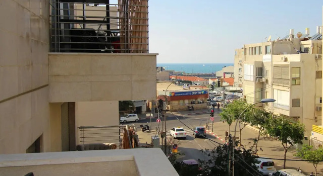 Апартаменты Luxury с балконом Designer Apt Great Location Hilton beach