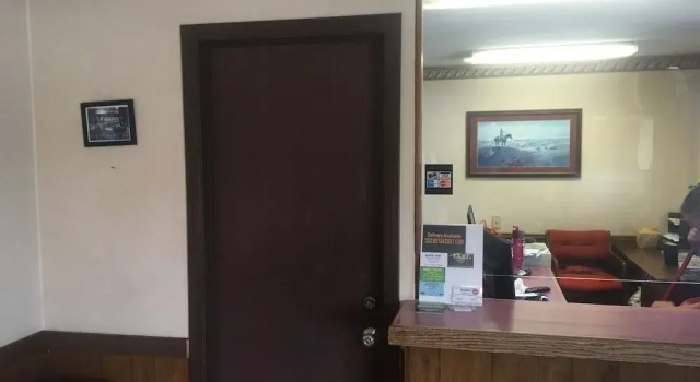 Midway Budget Inn, Buchen Sie Gasthaus Motels in Columbia, Motel