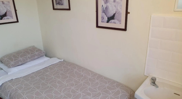 Номер Standard Foxhall Village Guest House