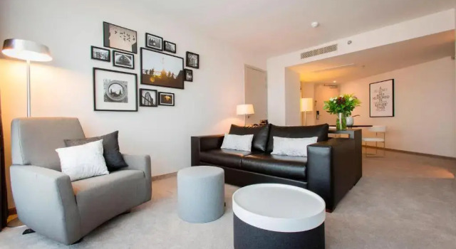 Двухместный люкс Ghent Marriott Hotel