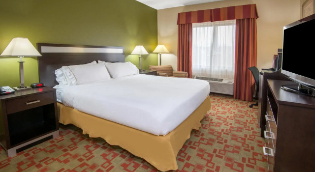 Двухместный номер Standard Holiday Inn Express Cleveland Airport - Brook Park by IHG