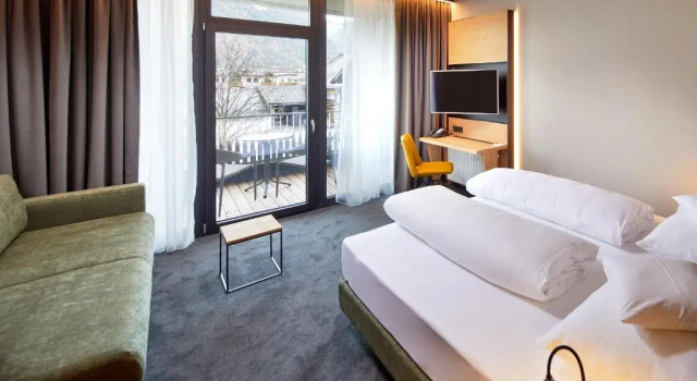 Трёхместный номер Standard с балконом Gasthof Hotel Post
