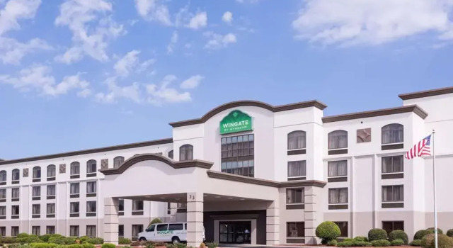 Wingate by Wyndham Greenville Airport, Book Hotel Five Forks USA