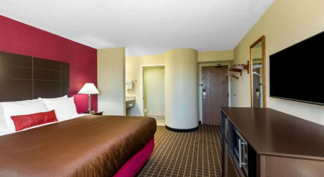 Номер Standard Baymont Inn & Suites by Wyndham Mukwonago