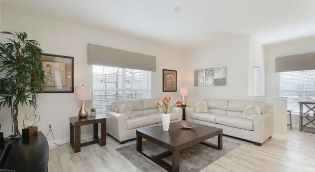5 s Town at Storey Lake 66292 5 Br townhouse by RedAwning, Rezerwuj Hotel Hotele w Kissimmee z parkingiem, Parking