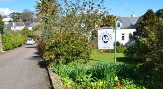 3 White Ladies, Reservar Hotel Stoke Fleming Devon