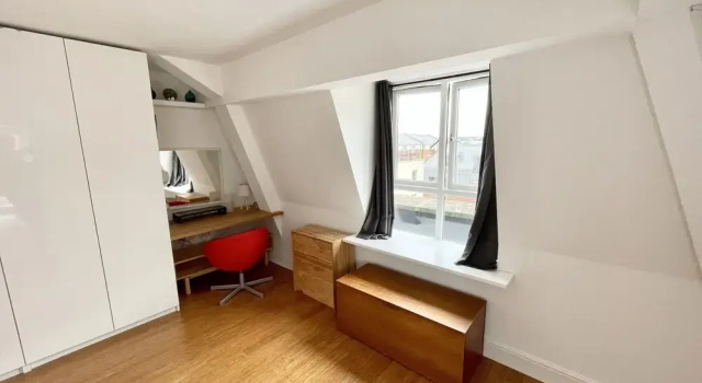 Bright 1 Double bed Apartment Near Cabot Circus, Varaa Huoneisto Asunnot kohteessa Merseyside, Huoneisto