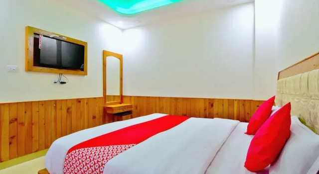 OYO 38661 Hotel Apna Ghar, Забронировать Отель Отели Манали с завтраком, Завтраки