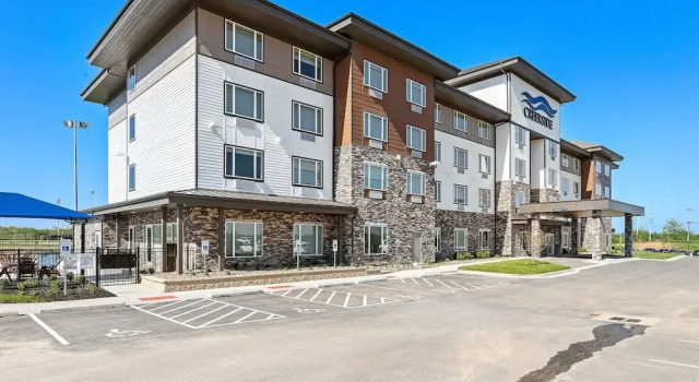 Holiday Inn Express Kansas City North – Parkville by IHG, Rezerwuj Hotel Parkville Kansas