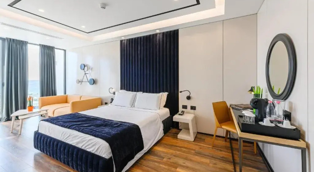 Полулюкс Miamar Luxury Hotel & Spa
