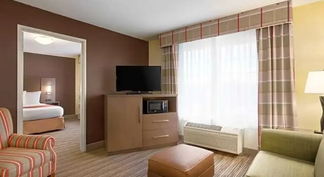 Двухместный люкс Country Inn & Suites by Radisson, Albert Lea - Austin