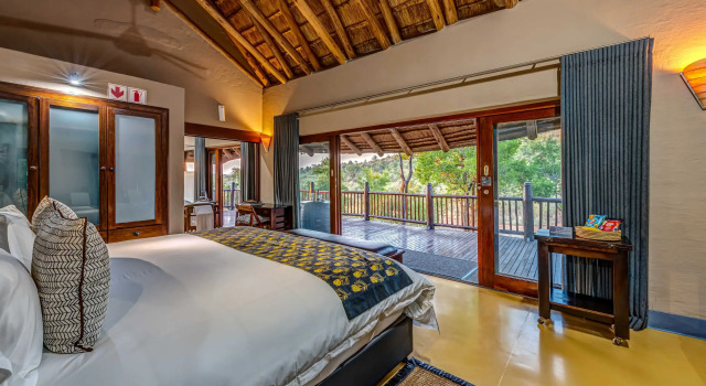Люкс Etali Safari Lodge