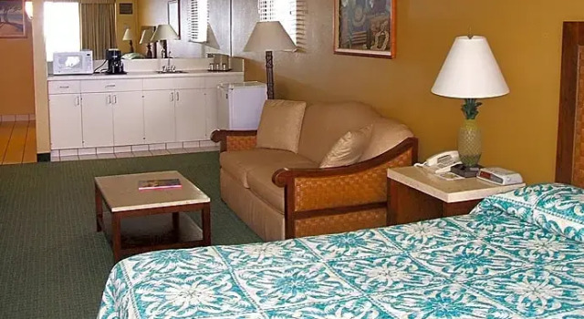 Полулюкс Hilton Garden Inn Kauai Wailua Bay, HI