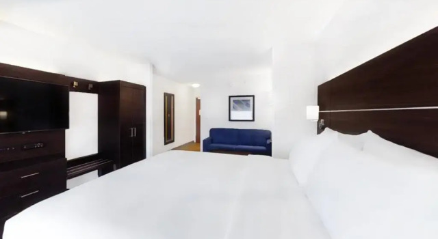 Люкс Holiday Inn Express New Orleans East by IHG