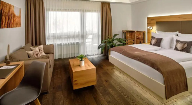 Полулюкс Neo Hotel Linde Esslingen