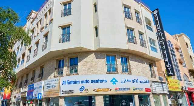 Click Square Hotel