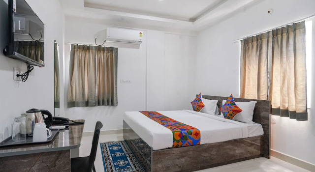 Номер Standard FabHotel Rooms 27 - Nr Hitech City