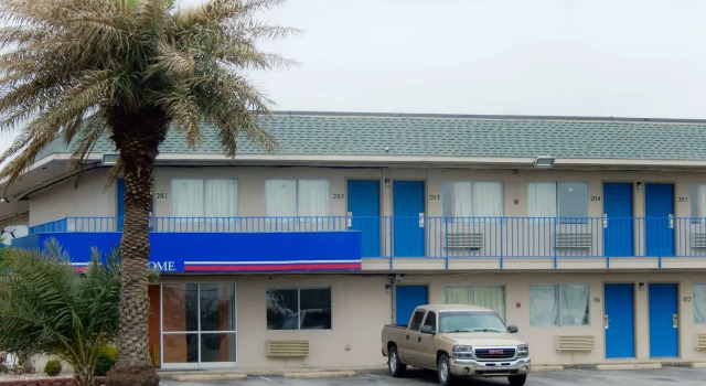 Motel 6 Clute, TX, Rezerwuj Motel Motele w Clute, Motel