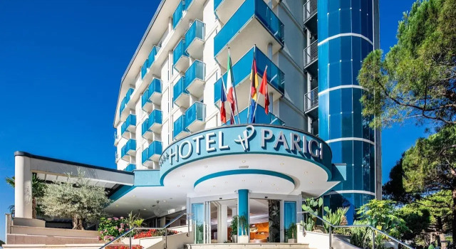 Hotel Parigi, Book Hotel Hotels in Veneto with a Pool, Swimming Pool