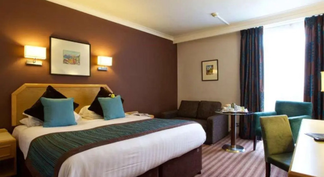 Трёхместный семейный номер Standard Stourport Manor Hotel