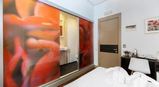 Madrid House Rooms, Забронировать Хостел центр города Мадрид, рядом с Театр Монументал