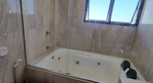 Guarapari Praia, Забронировать Отель Гуарапари Эспириту-Санту, рядом с Culture House