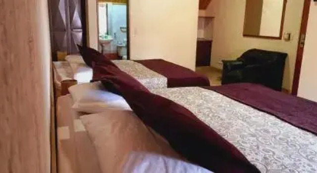 Hotel Ejecutivo Chapinero 57 Inn, Забронировать Отель Отели Богота с парковкой, рядом с Centro Comercial Galerias, Парковка