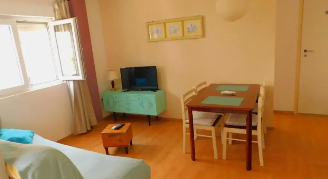 Апартаменты с балконом Apartments Sanja