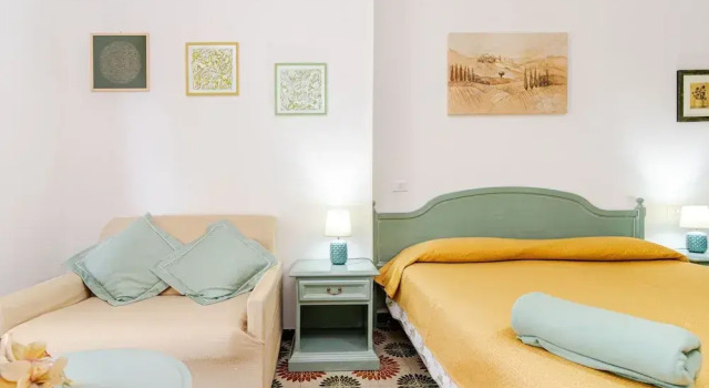 Standard Dreier Zimmer 1 Schlafzimmer mit Balkon Luna e stelle