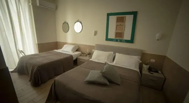 Standard Vierer Zimmer Ideal City Walk