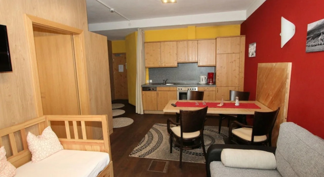 Апартаменты Classic Pleasant Apartment in Langenfeld With Sauna