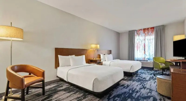 Четырёхместный номер Standard Fairfield Inn & Suites by Marriott Nashville Downtown-MetroCenter
