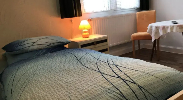 Ferienwohnung Viktoria, Забронировать Отель Бад-Бертрих Vulkan Eifel, рядом с Вульканайфельские термальные источники