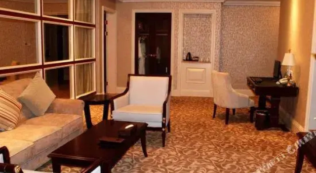 Люкс Executive Xiangshan Jianguo Hotel