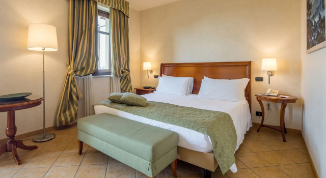 Best Western Plus Hotel Le Rondini, Buchen Sie Hotel Hotels in Piemont mit Pool, Schwimmbad