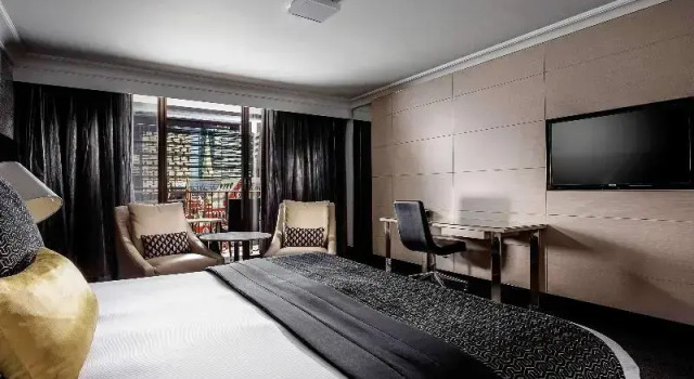 Двухместный номер с балконом Pullman Brisbane King George Square