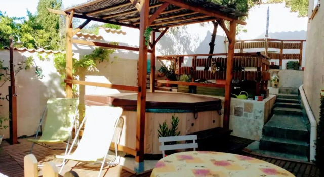 Les Lauriers Roses, Prenota Hotel Hotel a Alvernia con parcheggio, Parcheggio