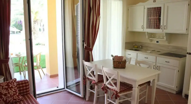 Villa Rosella Resort