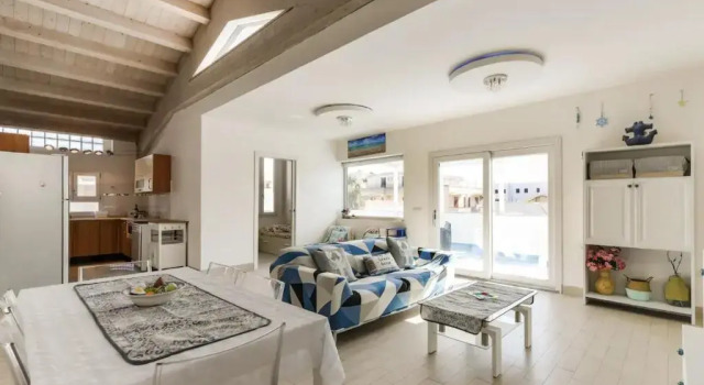 Pais House