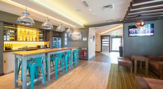 Семейный номер Standard Premier Inn Leek Town Centre