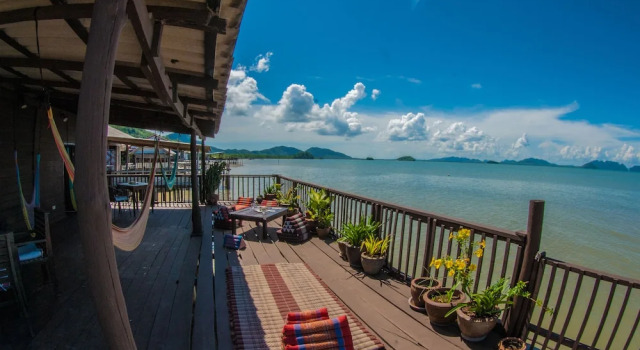 Семейный коттедж Mango House Seafront Suites And Villas