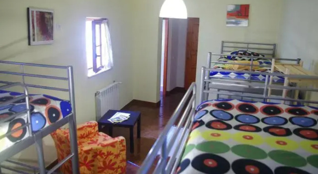Vale Figueiras Surf Camp & Resort, Забронировать Курортный отель Отели Алжезур с завтраком, Завтраки
