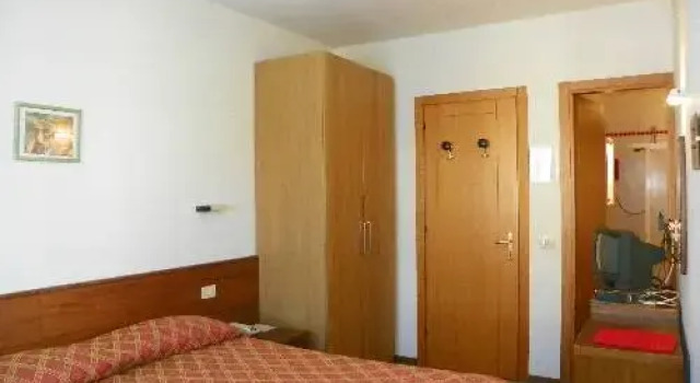 Hotel La Vela, Book Hotel Hoteller i Camaiore med parkering, Parkering